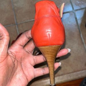 Rare size 12 leather Nine West Sandals